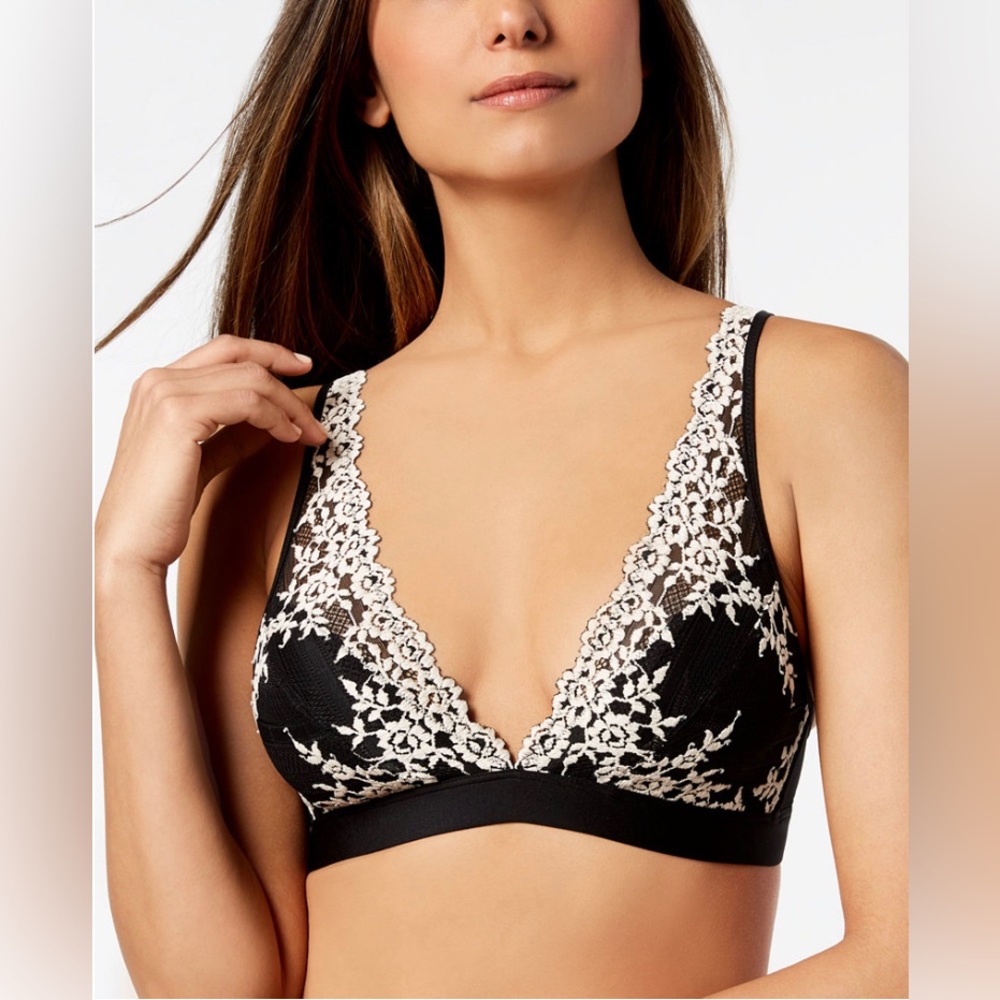 Wacoal Embrace Lace Soft Cup Wireless Bra Lingerie